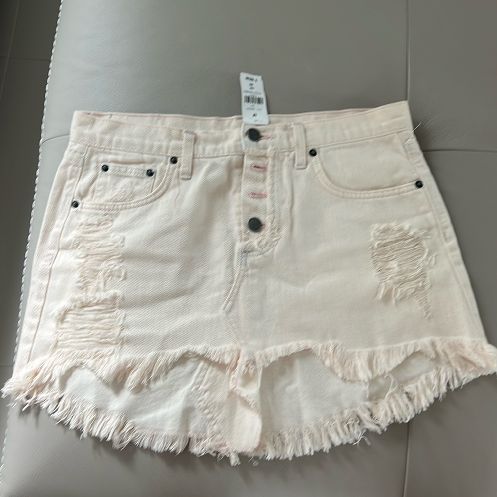 CARMAR LOS ANGELES Distressed pink Denim Mini Skirt 28
